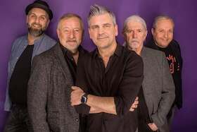 Bild: Abenteuerland - Die Pur Coverband - S t e h p l ä t z e