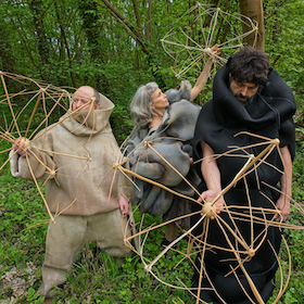 Bild: Das grüne Herz - Ein Theaterspaziergang zwischen Bäumen und Träumen - Premiere