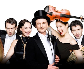 Bild: CASANOVA SOCIETY ORCHESTRA - DIE GOLDENEN 20ER - Musikalische Revue mit dem Tanzorchester des Hotel Adlon Berlin