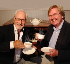 Bild: Gerrit Zitterbart & Klaus Pawlowski: Tea for two. Der letzte Aufguss