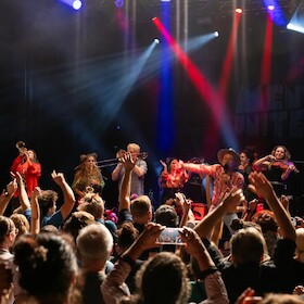 Bild: MENTSH UNITED feat. SHANTEL