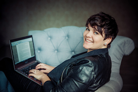 Bild: New Adult BookTalk mit Izzy Maxen - moderiert von @jennysbookclub