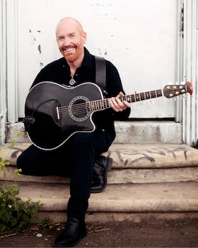 Bild: MIKE MASSÉ - „Epic Acoustic Classic Rock in Concert“ - Tour