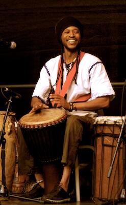 Bild: Afrikanischer Tanz- und Trommelworkshop (4-6 Jahre)