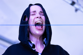 Bild: tIED tO tONES - Konzert-Performance von Jule Flierl & Camille O (fka Hans Unstern)