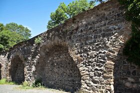 Bild: Grenzgang entlang der Stadtmauer