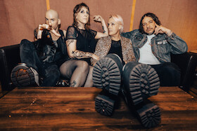 Bild: The Iron Roses - Special Guest: March - Molotov Nights Tour 2026