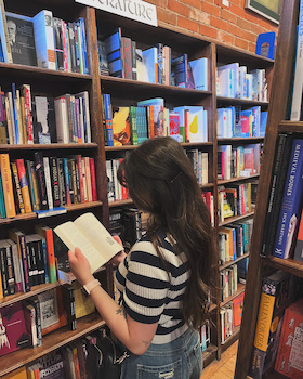 Bild: Silent Reading Night – Gemeinsam lesen