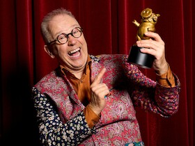 Bild: Robert Griess - „Die Goldene Rampensau” – Best of 40 Jahre Satire-Wahnsinn