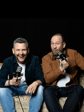 Bild: Grundlos gute Laune - Der Kabarett-Podcast live mit Philip Simon und Tobias Mann