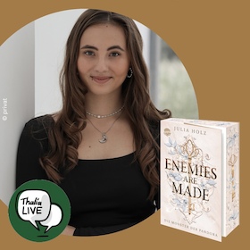 Bild: Julia Holz liest "Enemies are made - Die Monster der Pandora"