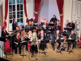 Bild: Charme, Humor und Eleganz - mit dem Celler Salonorchester
