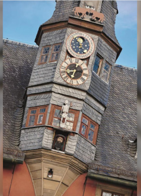 Bild: Erlebnisse im MainDreieck - Führung hinter die Ochsenfurter Rathausuhr