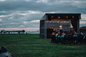 Bild: Slam am Strand | Der raue Dichterwettstreit im Nordseebad Otterndorf - Kulturstrand 2026