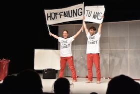 Bild: TRASHEDY / 11+ - performing:group