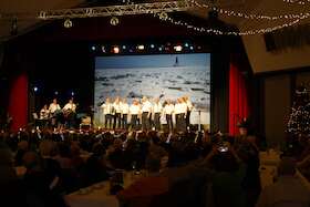 Bild: Weihnachten auf See - mit dem Shanty-Chor Cuxhaven