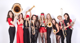 Bild: TABULA RASA ORCHESTRA & DESPERATE BRASSWIVES