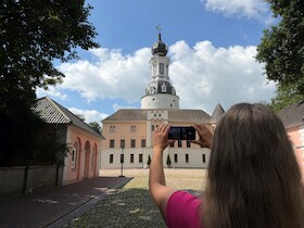 Bild: Insta-Walk Jever - Vorbei an Pfauen und Pütten