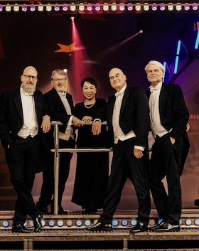 Bild: Bremer Kaffeehaus-Orchester - Champagnerlaune!