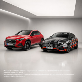 Bild: Brandneue Innovationen - Der neue Mercedes-Benz GLA &  der neue Mercedes-AMG CLA 45 4MATIC+ als Original-Rekordfahrzeug
