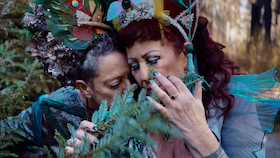 Bild: Playing with Fire – An Ecosexual Emergency & Ecosexual Wedding Ritual to Fire