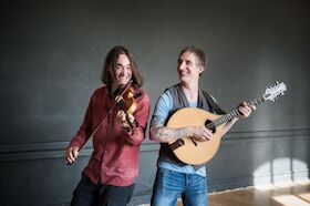 Bild: Broom Bezzums eine der führenden Folkbands der Republik - Powerful New Folk