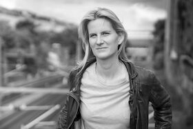 Bild: Lucy van Kuhl-ein Abend mit Klavier-Kabarett und Chansons
