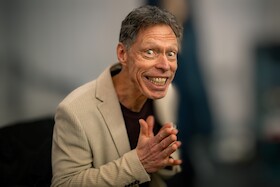Bild: Maddin Schneider: Neues Programm