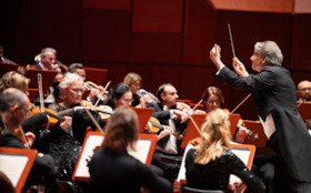 Bild: Neue Philharmonie Frankfurt - Neujahrskonzert - „Wo die Lerche singt“