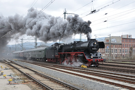 Bild: Volldampf entlang der SAALBAHN