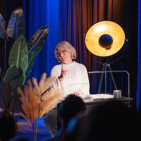 Bild: Andrea Ballschuh: Volle Kanne leben - Musikalische Lesung