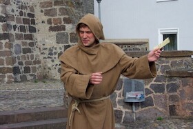 Bild: Historix-Tours: Ritter, Mönche, Blutgericht - Stadtführung mit Schauspieler
