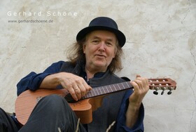Bild: Gerhard Schöne - Lasst uns eine Welt erträumen (Familienkonzert)
