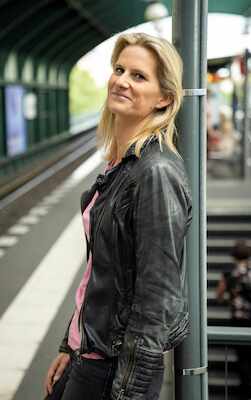 Bild: Lucy van Kuhl - Auf den zweiten Blick