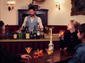 Bild: Cocktail-Tasting - Baker Street Blue Hour