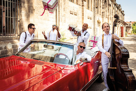 Bild: Klazz Brothers & Cuba Percussion - Chrismas meets Cuba