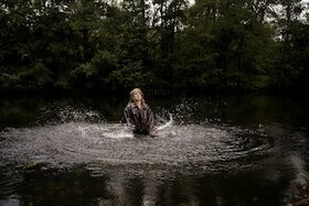 Bild: Dive into You