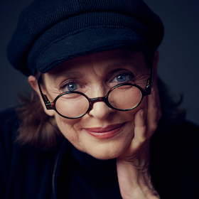 Bild: Katharina Thalbach »Miss Merkel: Mord auf hoher See« von David Safier