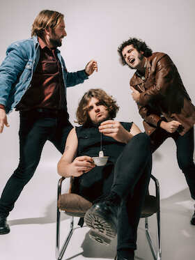 Bild: MADABAT - (FR) – Power-Rock / Psych-Fuzz