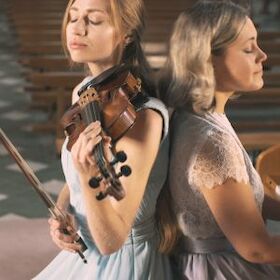 Bild: Konzerte im Kloster: Duo Cavinella