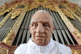 Bild: Der merkwürdige Herr Bruckner - Musikalisch flottes Puppentheater zum Leben von Anton Bruckner