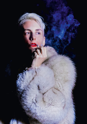 Bild: Lisa Eckhart - Ich war mal wer