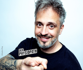 Bild: "Der Physiopath" - "Machen Sie sich bitte frei!“