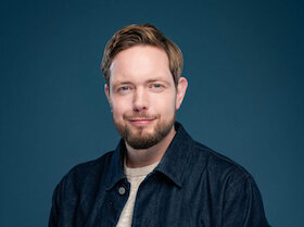 Bild: Helmut trifft..BASTIAN BIELENDORFER - "TALK & COMEDY"