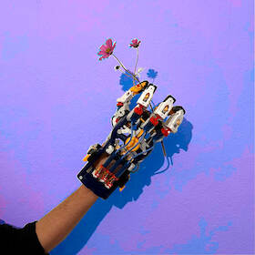 Bild: Alpha (8+) - Premiere