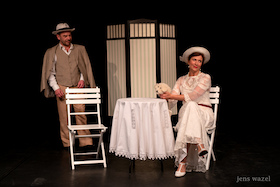 Bild: „Die Dame mit dem Hündchen“  oder Eine Liebe am Meer - frei nach Anton Pawlowitsch Tschechow