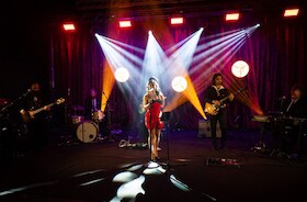 Bild: AMY WINEHOUSE by FRIENDS