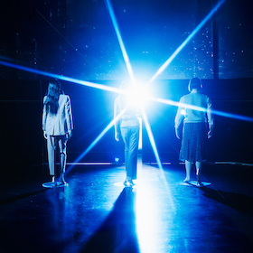 Bild: Staubfrau - von Maria Milisavljević v