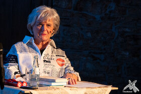 Bild: Elfi Steickmann - Dä, allt widder ess Advent!