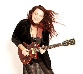 Bild: Carolyn Wonderland - Support: Rio Grande Mud